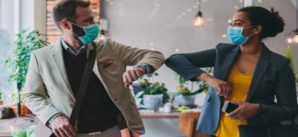 Pas de bise : comment se saluer au temps du Coronavirus ? Pas de bise : comment se saluer au temps du Coronavirus ?