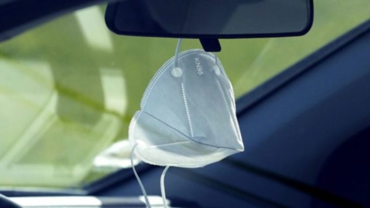 Le port du masque en voiture est-il vraiment nécessaire ? Le port du masque en voiture est-il vraiment nécessaire ?