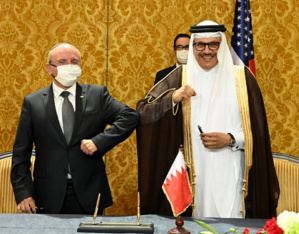 Meir Ben-Shabbat avec le Roi du Bahreïn Meir Ben-Shabbat avec le Roi du Bahreïn