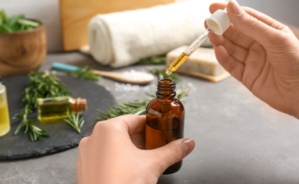 Des mélanges d'huiles essentielles anti-stress à diffuser Des mélanges d'huiles essentielles anti-stress à diffuser