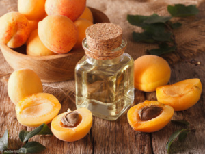 Huile d'abricot, idéale pour une bonne mine Huile d'abricot, idéale pour une bonne mine