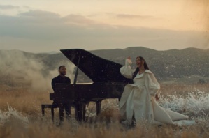 Nouveau clip : Faouzia et John Legend chantent "Minefields"