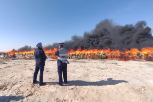 Dakhla : plus de 20 tonnes de résine de Cannabis incinérées Dakhla : plus de 20 tonnes de résine de Cannabis incinérées