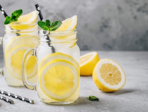 Les effets de l’eau citronnée tiède sur la santé Les effets de l’eau citronnée tiède sur la santé