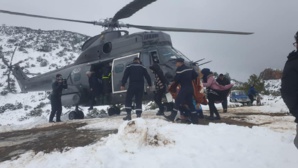 La gendarmerie royale sauve une femme qui a accouché de jumeaux dans les montagnes à Taza La gendarmerie royale sauve une femme qui a accouché de jumeaux dans les montagnes à Taza