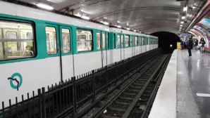 Photographié à son insu, un SDF gagne contre « Paris Match » et touche 40.000 euros Photographié à son insu, un SDF gagne contre « Paris Match » et touche 40.000 euros