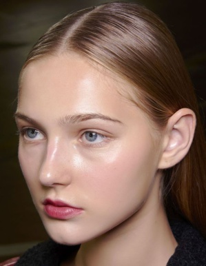 Les tendances maquillages du printemps-été 2021 Les tendances maquillages du printemps-été 2021