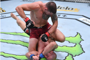 Abu Azaitar perd son combat face au Québécois Marc-André Barriaul Abu Azaitar perd son combat face au Québécois Marc-André Barriaul