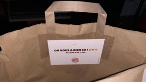 La blague de Burger King : Livrer les commandes dans l'emballage de McDonald's