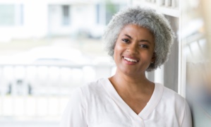 Comment déjaunir les cheveux blancs ? Comment déjaunir les cheveux blancs ?