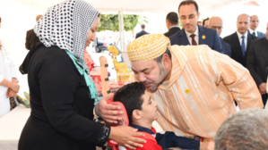 SM le Roi Mohammed VI lance l’opération de soutien alimentaire “Ramadan 1442”