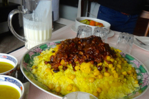 Couscous aux raisins secs, « tfaya » Couscous aux raisins secs, « tfaya »