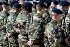 La 'Grande muette' en a marre de faire le dos rond La 'Grande muette' en a marre de faire le dos rond