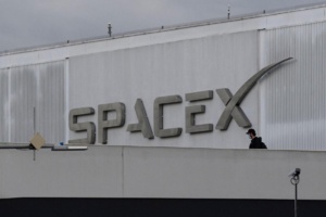 SpaceX lancera une mission lunaire payée en crypto-monnaie SpaceX lancera une mission lunaire payée en crypto-monnaie