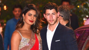 Priyanka Chopra et Nick Jonas lèvent un million de dollars pour l'Inde Priyanka Chopra et Nick Jonas lèvent un million de dollars pour l'Inde