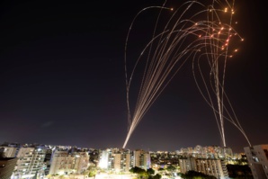 Missiles palestiniens et contre-missiles israéliens éclairent la nuit