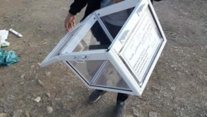 Le président algérien n’a que « ses » urnes...pour pleurer Le président algérien n’a que « ses » urnes...pour pleurer