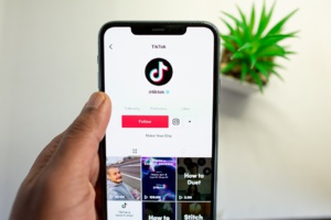 Recherche d'emploi : TikTok lance "Cv Tiktok" Recherche d'emploi : TikTok lance "Cv Tiktok"