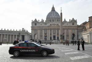 Incroyable : Des gendarmes déguisés en prêtres pour arrêter des escrocs en Italie