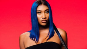 Aya Nakamura victime d'un cambriolage : plus de 50 000 euros de bijoux volés Aya Nakamura victime d'un cambriolage : plus de 50 000 euros de bijoux volés