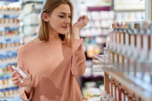 Un seul et même parfum ne sentira pas le même sur deux différentes personnes Un seul et même parfum ne sentira pas le même sur deux différentes personnes