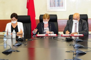 Partenariat public-privé: Formation, recherche scientifique et innovation Partenariat public-privé: Formation, recherche scientifique et innovation