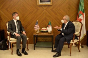 Depuis Alger... Joey Hood renouvelle la position des USA sur le Sahara marocain ! Depuis Alger... Joey Hood renouvelle la position des USA sur le Sahara marocain !