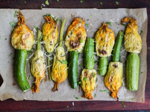 Recette des fleurs de courgette rôties Recette des fleurs de courgette rôties