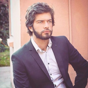 "la passion avant l'argent" Adam Karim acteur marocain, cinéphile avant tout "la passion avant l'argent" Adam Karim acteur marocain, cinéphile avant tout