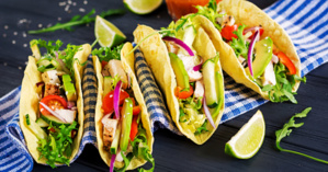 Tacos healthy au poulet et à l'avocat Tacos healthy au poulet et à l'avocat