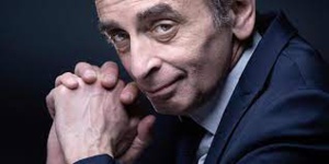 Eric Zemmour , le bouffon qui voulait devenir Roi Eric Zemmour , le bouffon qui voulait devenir Roi