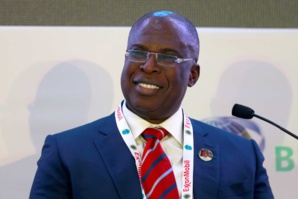 Le ministre nigérian du pétrole explique les projets de gazoducs avec le Maroc et l'Algérie Le ministre nigérian du pétrole explique les projets de gazoducs avec le Maroc et l'Algérie