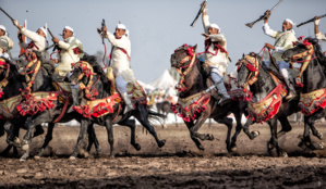 Une 'tbourida' au rythme de la symphonie de Richard Wagner Une 'tbourida' au rythme de la symphonie de Richard Wagner
