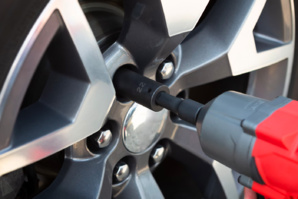 “Lug Nut Challenge” : Le défi très dangereux de Tiktok “Lug Nut Challenge” : Le défi très dangereux de Tiktok