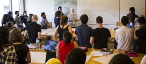 Des bourses d’urgence octroyées par l’UpM à 300 réfugiés Des bourses d’urgence octroyées par l’UpM à 300 réfugiés