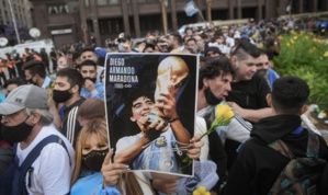 Des fans de l'Argentin Diego Maradona.