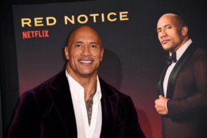 Dwayne Johnson n’utilisera plus d’armes réelles dans ses films Dwayne Johnson n’utilisera plus d’armes réelles dans ses films