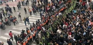 Manifs, ça commence contre le pass et ça risque de finir par de la casse... Manifs, ça commence contre le pass et ça risque de finir par de la casse...