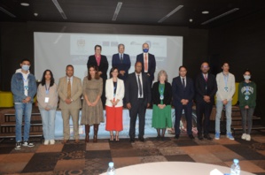 Tour d’horizon sur la cyberviolence et le cyberharcèlement avec Pr. Youssef Bentaleb Tour d’horizon sur la cyberviolence et le cyberharcèlement avec Pr. Youssef Bentaleb