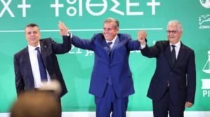 La « Charte de la majorité » signée La « Charte de la majorité » signée