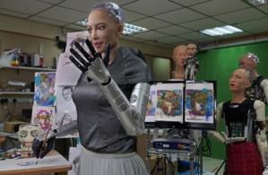 Sophia, le robot humanoïde, devient un NFT vendu aux enchères Sophia, le robot humanoïde, devient un NFT vendu aux enchères