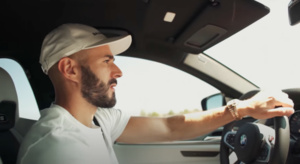 Auto Moto : Karim Benzema présente ses bolides Auto Moto : Karim Benzema présente ses bolides