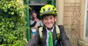 Ce jeune garçon de 12 ans est déjà plus intelligent qu'Einstein Ce jeune garçon de 12 ans est déjà plus intelligent qu'Einstein