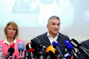 La mère de Djokovic commente la décision de la justice australienne La mère de Djokovic commente la décision de la justice australienne