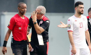 CAN 2021 : Ballons, hymne et arbitrage, un maigre bilan de la première journée CAN 2021 : Ballons, hymne et arbitrage, un maigre bilan de la première journée