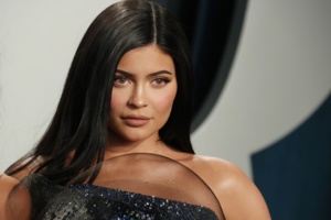 Avec 300 millions d'abonnés, Kylie Jenner devient la femme la plus suivie sur Instagram Avec 300 millions d'abonnés, Kylie Jenner devient la femme la plus suivie sur Instagram