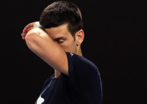 Après sa défaite judiciaire, Djokovic quitte l'Australie