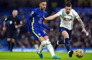 Incroyable but de Hakim Zyech contre Tottenham 