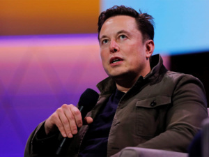 Elon Musk offre 5.000 dollars à un ado pour qu’il arrête de stalker son jet privé Elon Musk offre 5.000 dollars à un ado pour qu’il arrête de stalker son jet privé