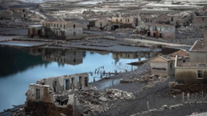 Espagne : un village fantôme ressurgit après l'assèchement d'un barrage